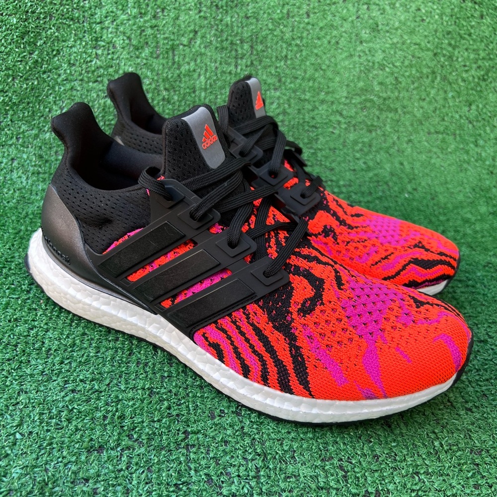 Adidas Ultraboost 1.0 (IG7310) Sneaker Running Shoe Trainers Mens size 8.5 used